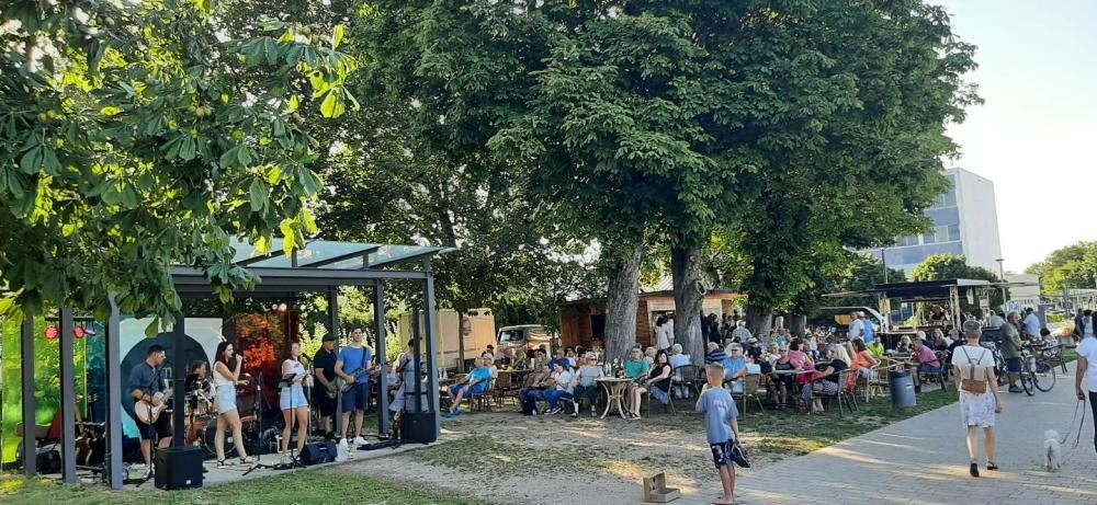 "Straßenmusik-live" in Tauberbischofsheim©Stadt Tauberbischofsheim "Straßenmusik-live" in Tauberbischofsheim©Stadt Tauberbischofsheim