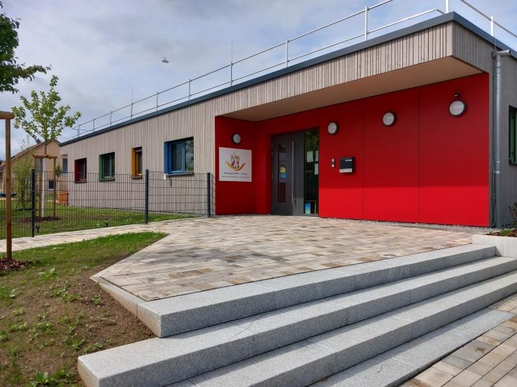 Eingang des Kindergartens Hochhausen Eingang des Kindergartens Hochhausen