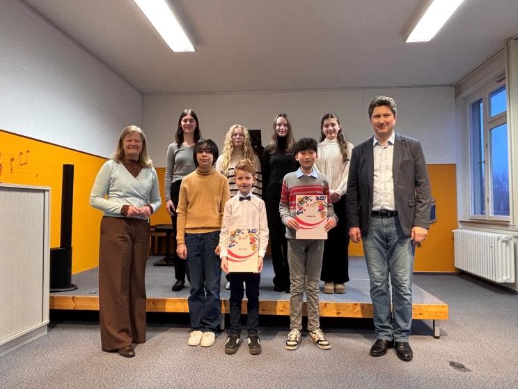 Preisträger Jugend Musiziert mit Bürgermeisterin Anette Schmid