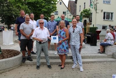 Gruppenbild am Brunnen Dittigheim