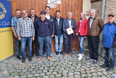 Dittwar mit Defibrillator