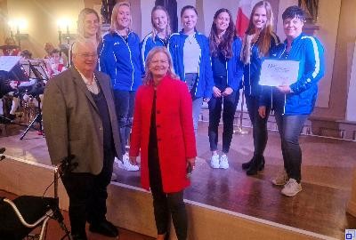 Trainerinnen der Gardemädchen der FG Bischemer Kröten e. V.